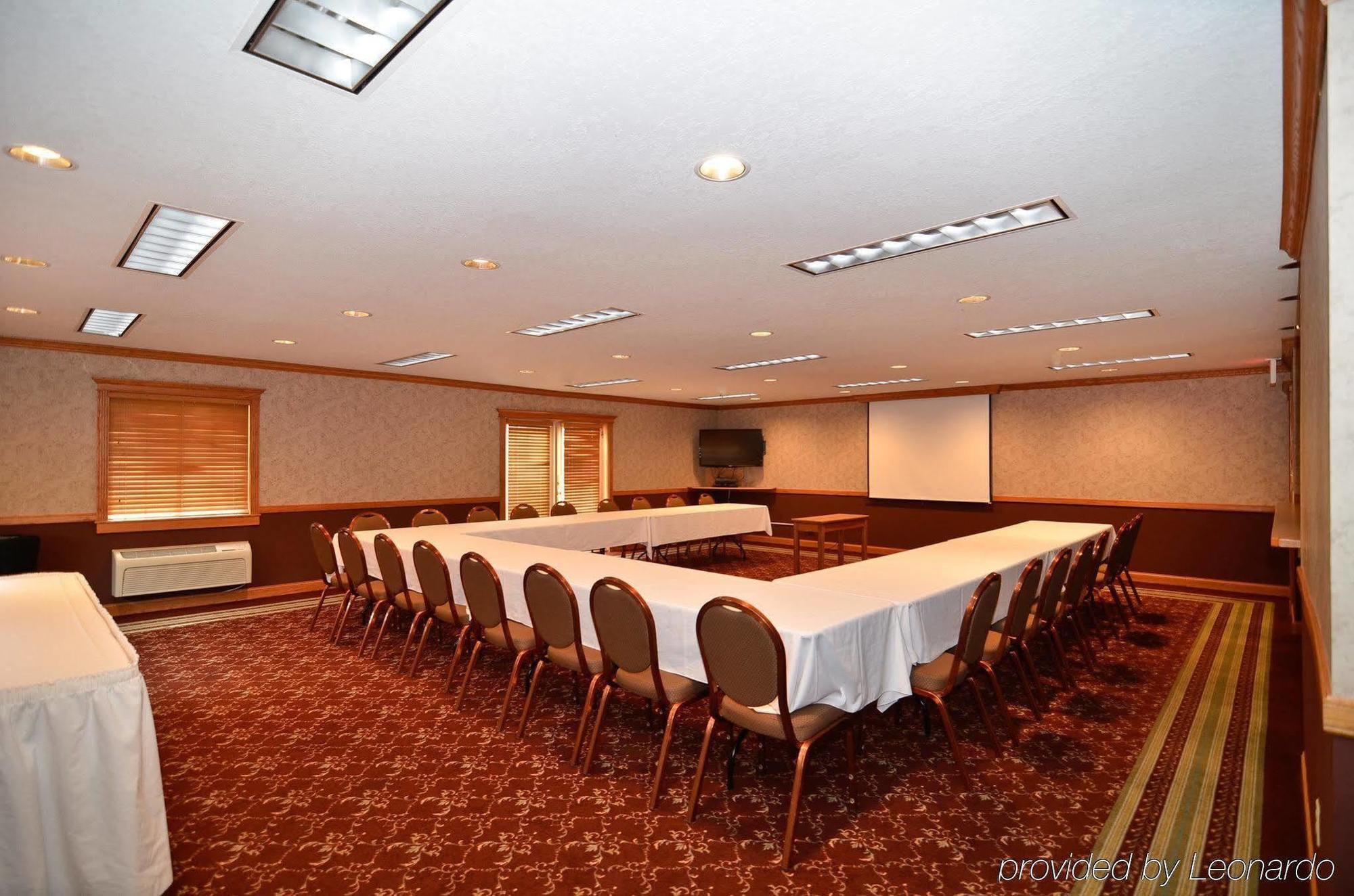 贝斯特韦斯特普鲁士大学公园套房酒店 艾姆斯 外观 照片